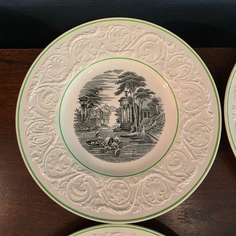 Wedgwood Patrician Torbay Green 9 1/4” Luncheon Plates Vintage England Set of 4